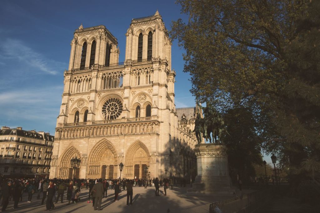Hommage à la cathédrale Notre-Dame de Paris - jnlehec.fr